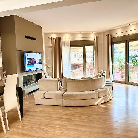 Cozy Apartment With Parking Near The City Center Афіни Екстер'єр фото