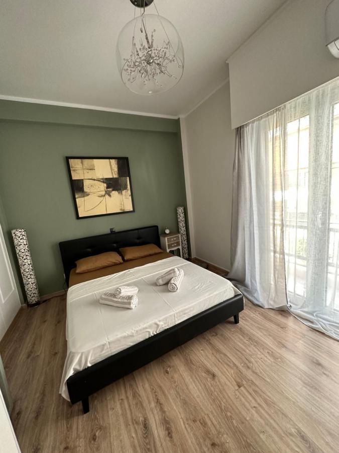 Cozy Apartment With Parking Near The City Center Афіни Екстер'єр фото