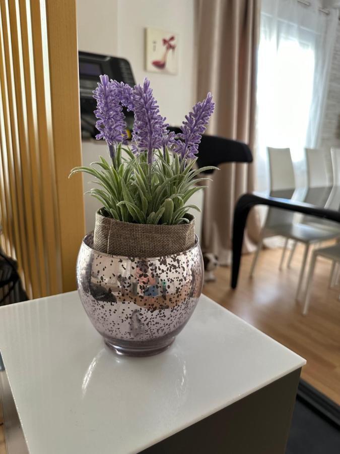 Cozy Apartment With Parking Near The City Center Афіни Екстер'єр фото
