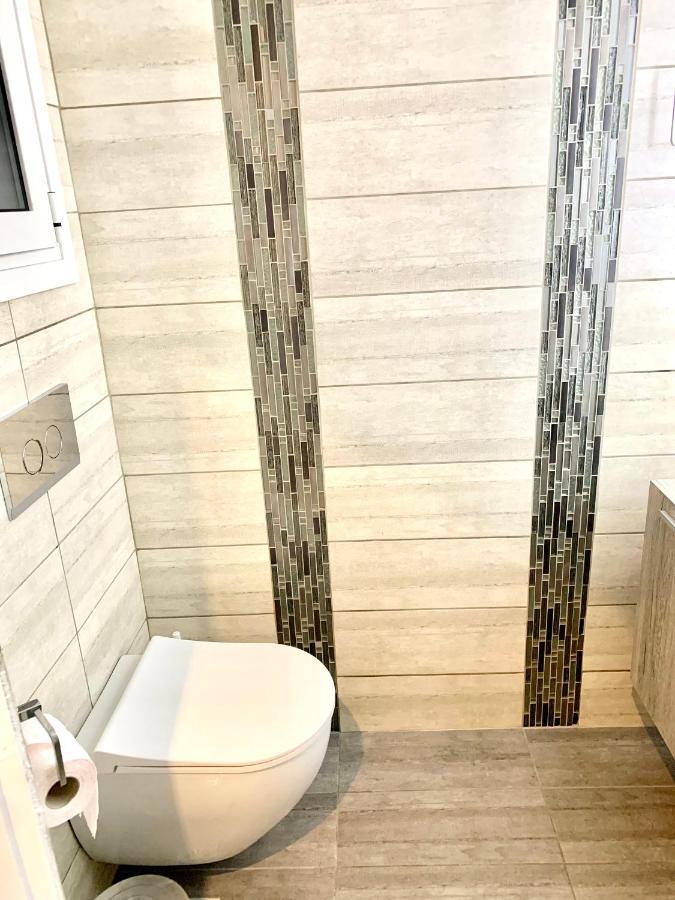 Cozy Apartment With Parking Near The City Center Афіни Екстер'єр фото